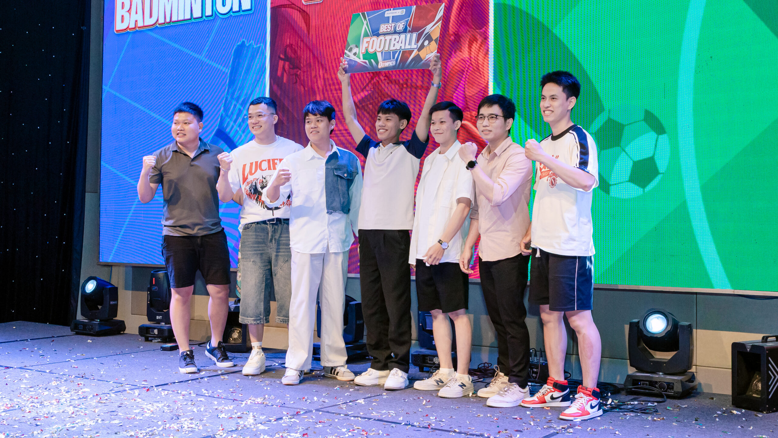 Workplace showcase item