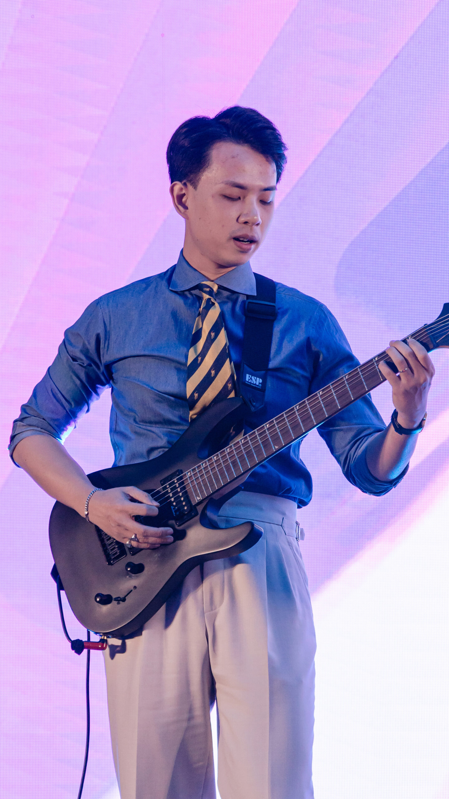 Workplace showcase item